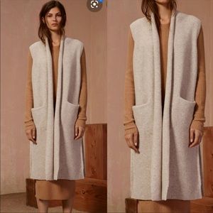 Aritzia Wilfred Sweater Vest